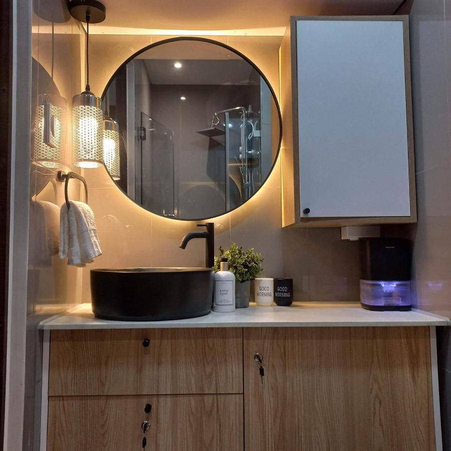 מנילה Makati Cosy Home L Couples Families L 500Mbps Wifi מראה חיצוני תמונה
